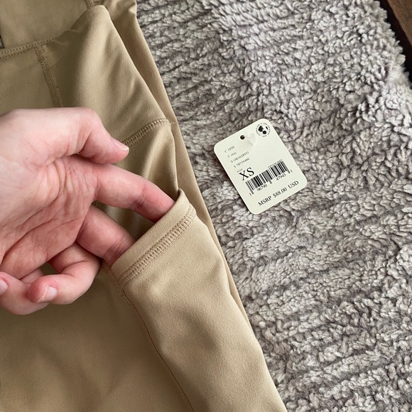 Free People Movement Beige Leggings Size XS with Pockets and Synching by Ankles - Picture 4 of 9